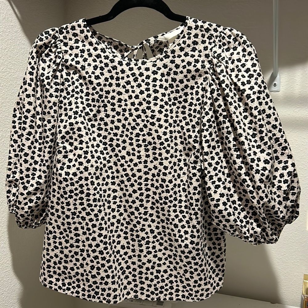 H&M business casual top